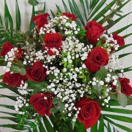 Ramo de 12 rosas rojas Ramo de 12 rosas rojas